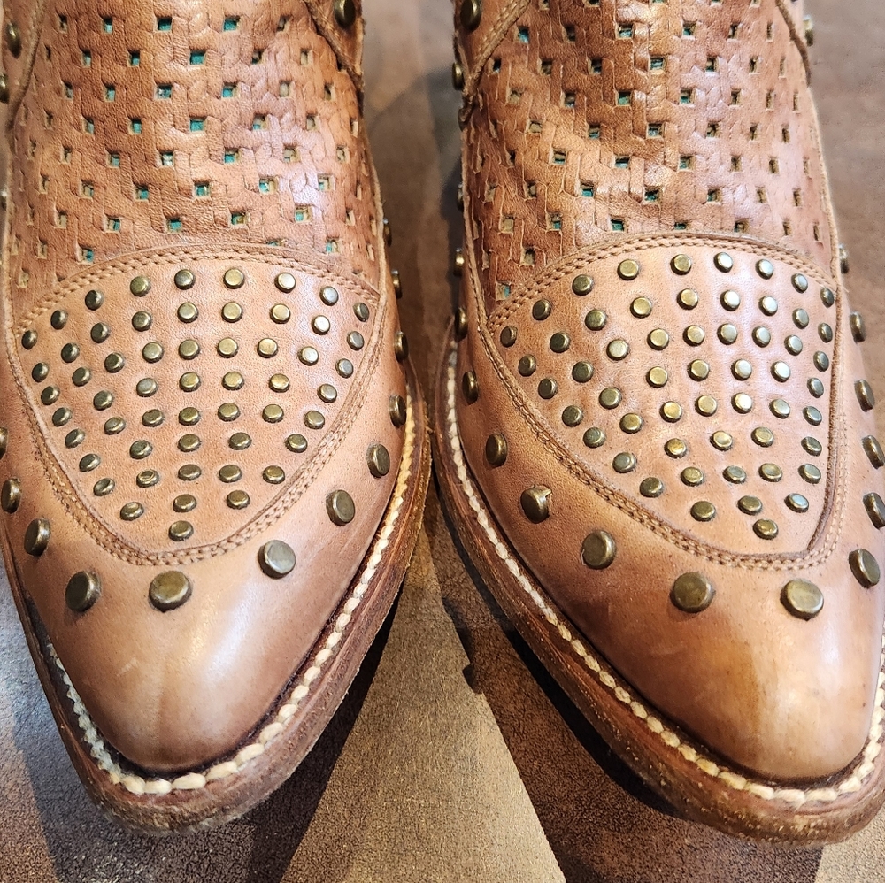 Corral Light Brown Leather Shoes - Picture 3 of 12